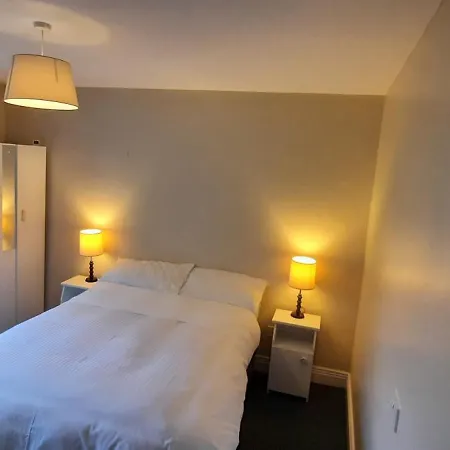Hilltown House 3*